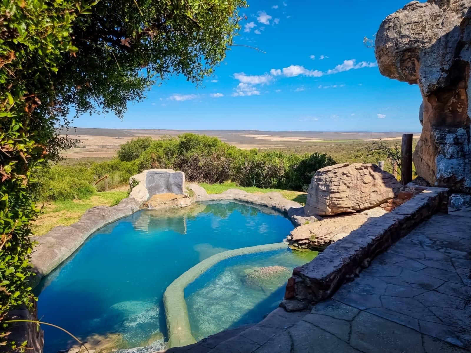 Outdoor swimming pool at Donkieskraal Guest Lodge
